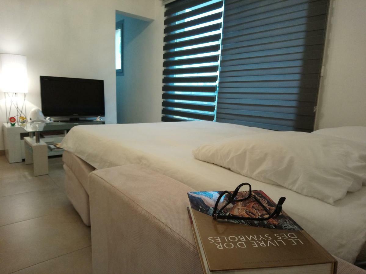 Joli Appartement Entre Menton Et Monaco Roquebrune-Cap-Martin Exterior foto